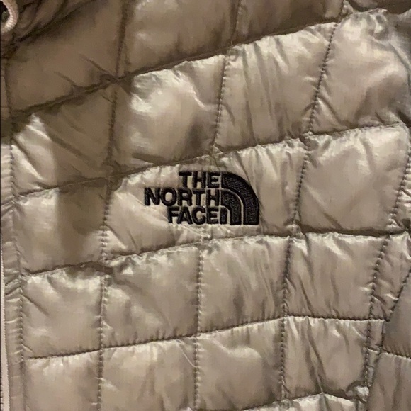 North face coat - Picture 2 of 7